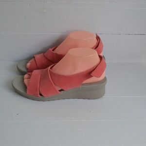 Cloudsteppers Clarks Pink Slingbacks Sandals Women's 8 M Casual Shoes